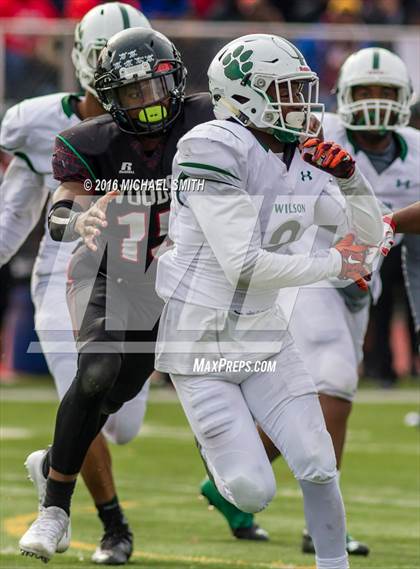 Thumbnail 3 in Woodson vs. Wilson (DCIAA Final) photogallery.