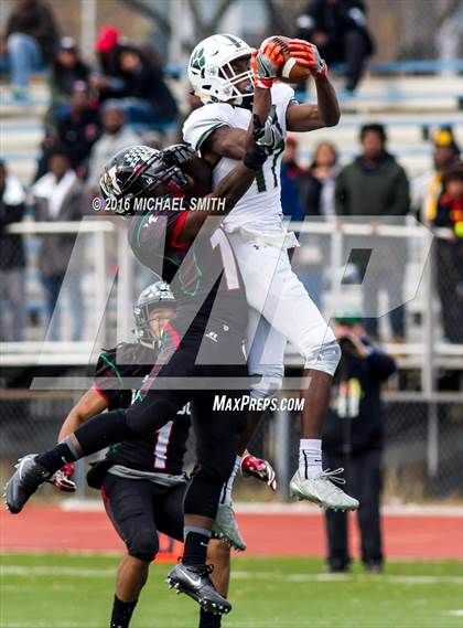 Thumbnail 1 in Woodson vs. Wilson (DCIAA Final) photogallery.