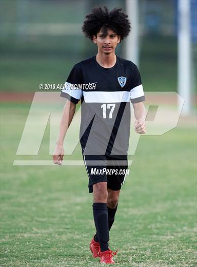 null - Photo 01