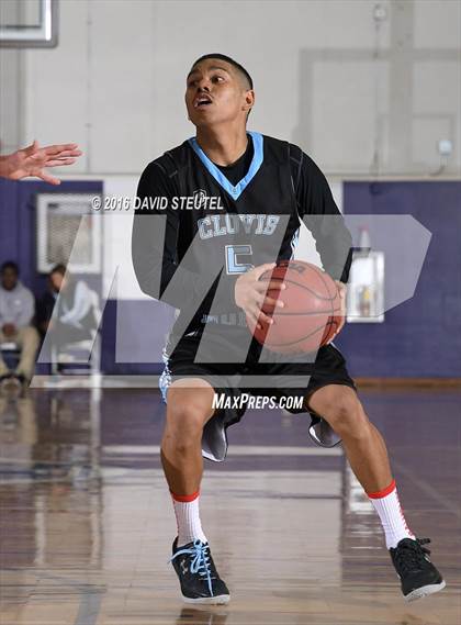 Thumbnail 3 in Clovis North vs. Westlake (St. Hope Elite Classic) photogallery.