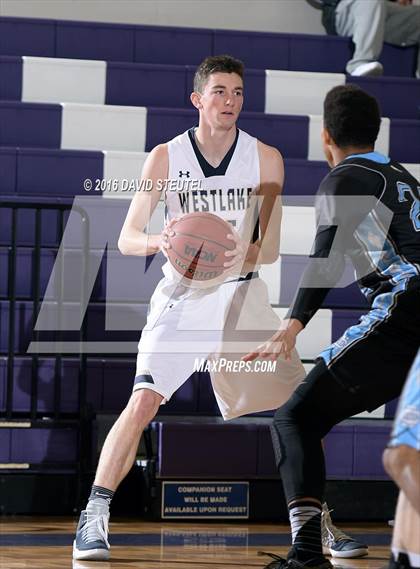 Thumbnail 3 in Clovis North vs. Westlake (St. Hope Elite Classic) photogallery.