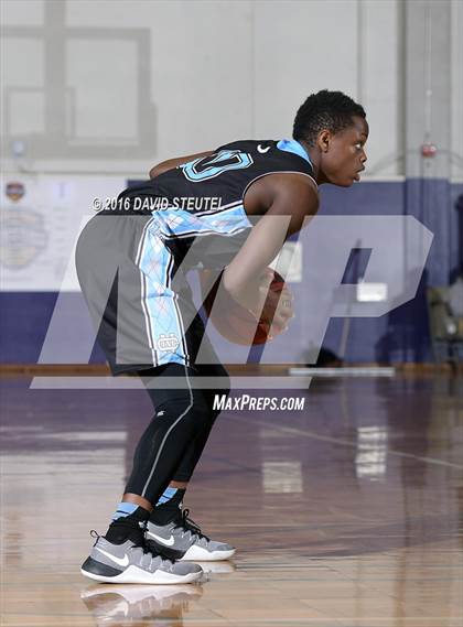 Thumbnail 3 in Clovis North vs. Westlake (St. Hope Elite Classic) photogallery.