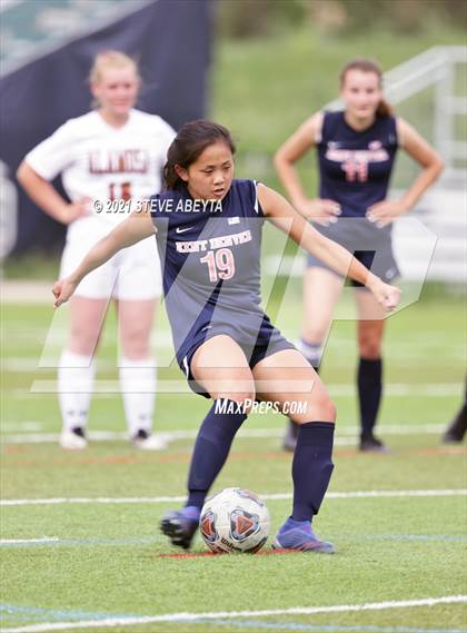 Thumbnail 1 in Alamosa vs Kent Denver (CHSAA 3A Round 1 Playoff) photogallery.