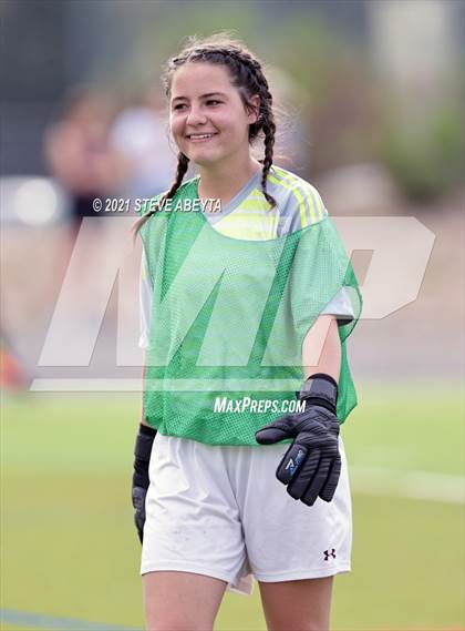 Thumbnail 2 in Alamosa vs Kent Denver (CHSAA 3A Round 1 Playoff) photogallery.