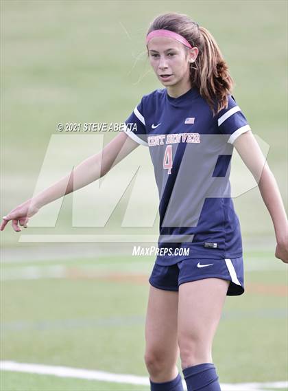 Thumbnail 2 in Alamosa vs Kent Denver (CHSAA 3A Round 1 Playoff) photogallery.