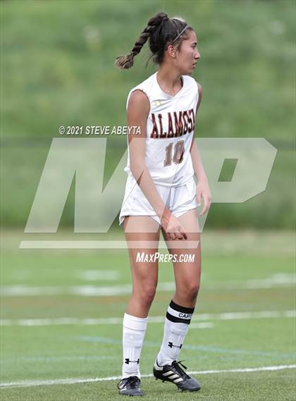 Thumbnail 1 in Alamosa vs Kent Denver (CHSAA 3A Round 1 Playoff) photogallery.
