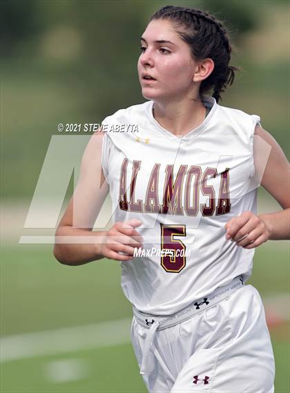 Thumbnail 3 in Alamosa vs Kent Denver (CHSAA 3A Round 1 Playoff) photogallery.