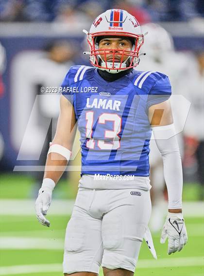 Thumbnail 2 in Atascocita vs. Lamar (UIL Football 6A D1 Region 3 Regional) photogallery.