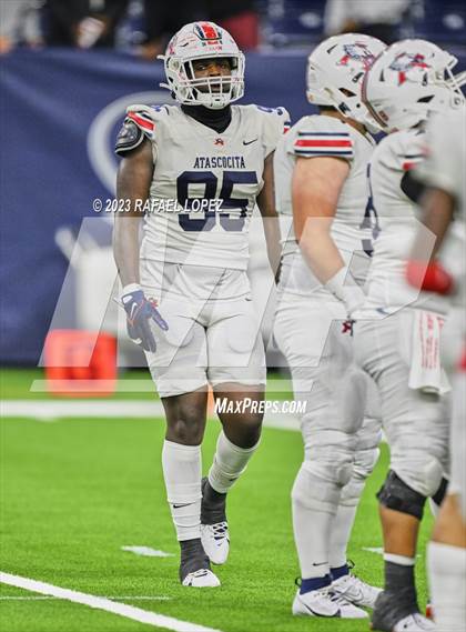 Thumbnail 1 in Atascocita vs. Lamar (UIL Football 6A D1 Region 3 Regional) photogallery.