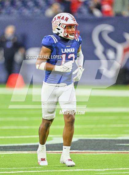 Thumbnail 3 in Atascocita vs. Lamar (UIL Football 6A D1 Region 3 Regional) photogallery.