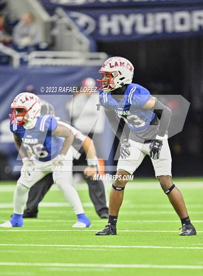 Thumbnail 3 in Atascocita vs. Lamar (UIL Football 6A D1 Region 3 Regional) photogallery.