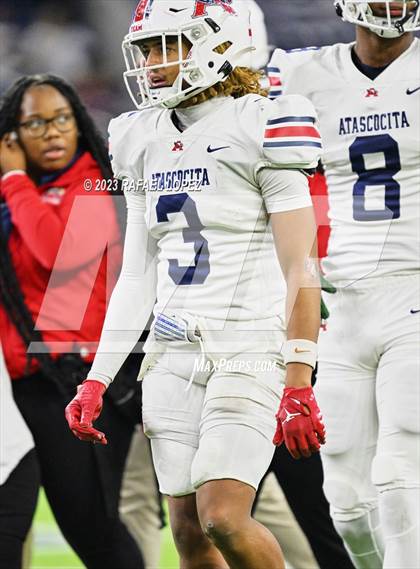 Thumbnail 3 in Atascocita vs. Lamar (UIL Football 6A D1 Region 3 Regional) photogallery.