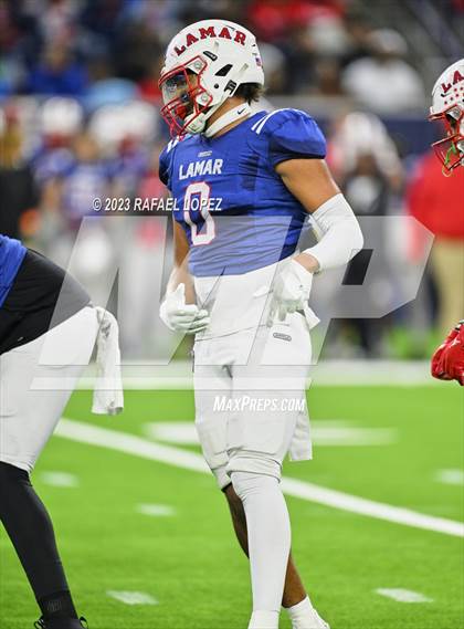 Thumbnail 2 in Atascocita vs. Lamar (UIL Football 6A D1 Region 3 Regional) photogallery.