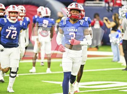 Thumbnail 3 in Atascocita vs. Lamar (UIL Football 6A D1 Region 3 Regional) photogallery.
