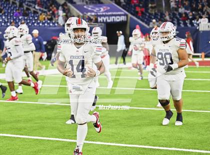 Thumbnail 3 in Atascocita vs. Lamar (UIL Football 6A D1 Region 3 Regional) photogallery.