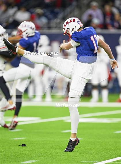 Thumbnail 2 in Atascocita vs. Lamar (UIL Football 6A D1 Region 3 Regional) photogallery.