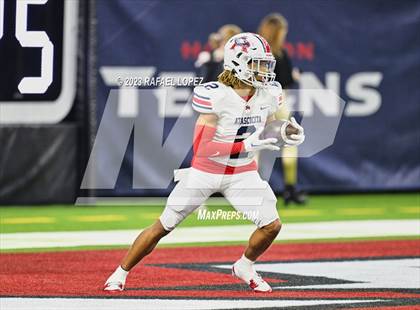 Thumbnail 2 in Atascocita vs. Lamar (UIL Football 6A D1 Region 3 Regional) photogallery.