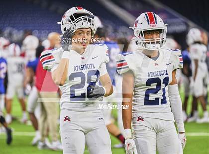Thumbnail 3 in Atascocita vs. Lamar (UIL Football 6A D1 Region 3 Regional) photogallery.