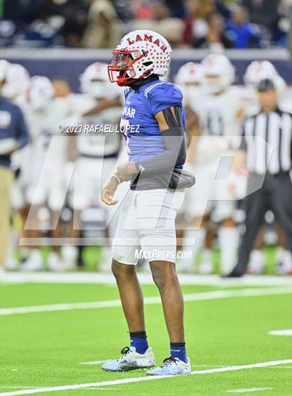 Thumbnail 1 in Atascocita vs. Lamar (UIL Football 6A D1 Region 3 Regional) photogallery.