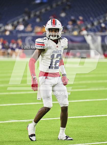 Thumbnail 3 in Atascocita vs. Lamar (UIL Football 6A D1 Region 3 Regional) photogallery.