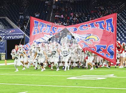 Thumbnail 3 in Atascocita vs. Lamar (UIL Football 6A D1 Region 3 Regional) photogallery.