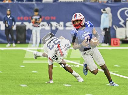 Thumbnail 2 in Atascocita vs. Lamar (UIL Football 6A D1 Region 3 Regional) photogallery.