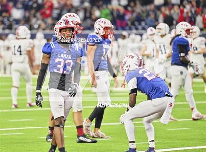 Thumbnail 3 in Atascocita vs. Lamar (UIL Football 6A D1 Region 3 Regional) photogallery.
