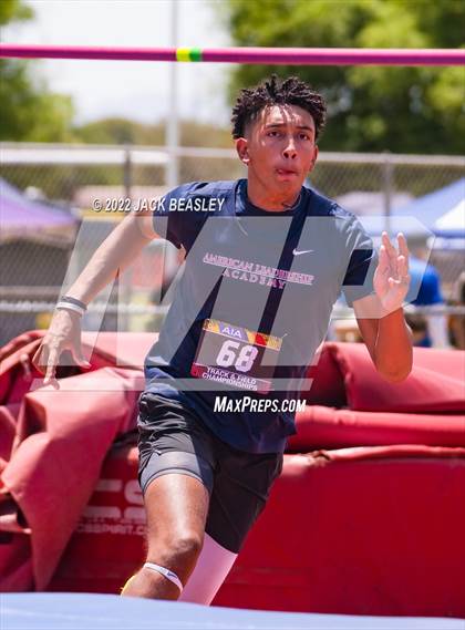 Thumbnail 1 in AIA Track and Field Final (Boys) photogallery.