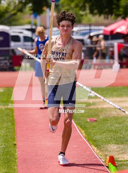 Thumbnail 1 in AIA Track and Field Final (Boys) photogallery.