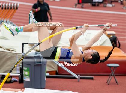 Thumbnail 1 in UIL 3A Girls Track & Field Finals photogallery.