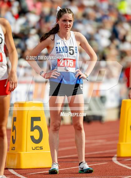 Thumbnail 2 in UIL 3A Girls Track & Field Finals photogallery.