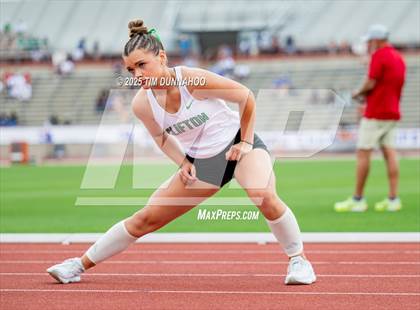 Thumbnail 2 in UIL 3A Girls Track & Field Finals photogallery.