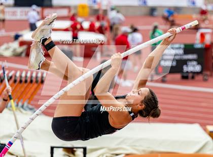 Thumbnail 1 in UIL 3A Girls Track & Field Finals photogallery.