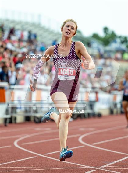 Thumbnail 1 in UIL 3A Girls Track & Field Finals photogallery.