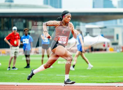 Thumbnail 1 in UIL 3A Girls Track & Field Finals photogallery.