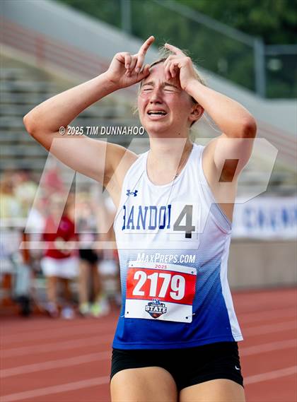 Thumbnail 3 in UIL 3A Girls Track & Field Finals photogallery.