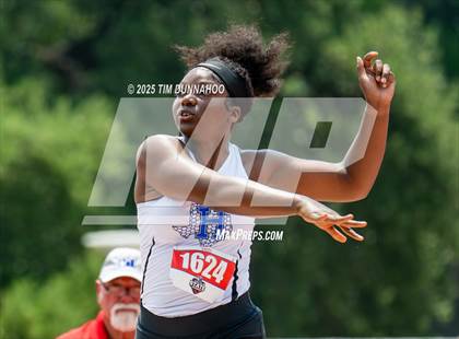 Thumbnail 1 in UIL 3A Girls Track & Field Finals photogallery.