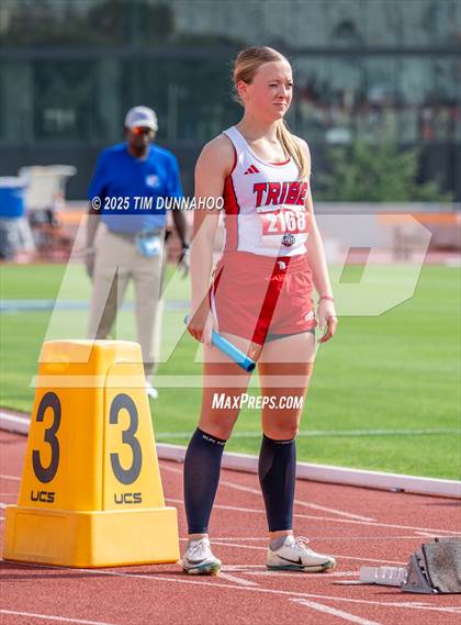 Thumbnail 1 in UIL 3A Girls Track & Field Finals photogallery.