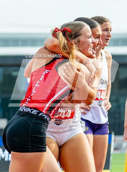 Thumbnail 2 in UIL 3A Girls Track & Field Finals photogallery.