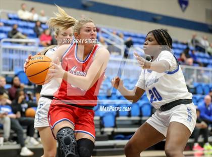 Thumbnail 3 in Moore @ Deer Creek photogallery.