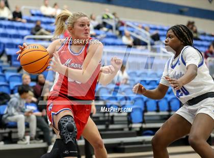 Thumbnail 2 in Moore @ Deer Creek photogallery.