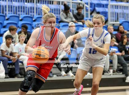 Thumbnail 1 in Moore @ Deer Creek photogallery.