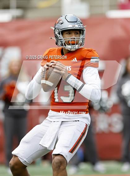 Thumbnail 3 in Lone Peak vs Skyridge (UHSAA 6A Semifinal) photogallery.