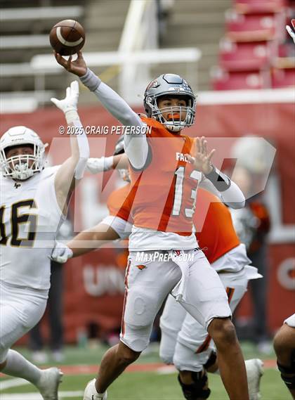 Thumbnail 2 in Lone Peak vs Skyridge (UHSAA 6A Semifinal) photogallery.