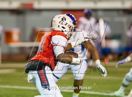 Thumbnail 1 in John Ehret vs. Mandeville (LHSAA Class 5A Semifinal) photogallery.