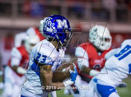 Thumbnail 3 in John Ehret vs. Mandeville (LHSAA Class 5A Semifinal) photogallery.