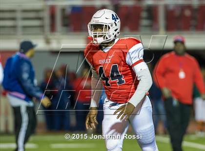 Thumbnail 2 in John Ehret vs. Mandeville (LHSAA Class 5A Semifinal) photogallery.