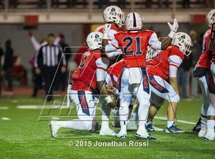 Thumbnail 3 in John Ehret vs. Mandeville (LHSAA Class 5A Semifinal) photogallery.