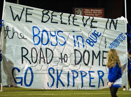 Thumbnail 2 in John Ehret vs. Mandeville (LHSAA Class 5A Semifinal) photogallery.