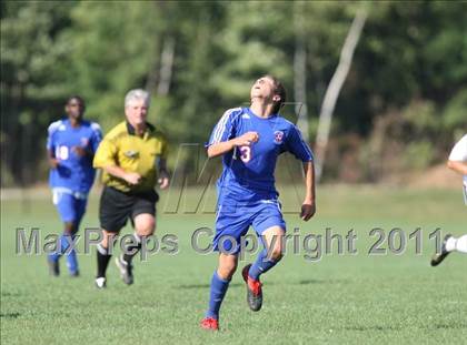 Thumbnail 3 in Monroe-Woodbury vs. Goshen Central photogallery.